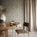 Irene oliivinvihrea kukkatapetti ruokailuhuoneeseen Sandbergilta S10112