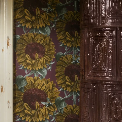 Sunday liila keltainen kukkatapetti Studio Lisa Bengtssonilta 1360 image