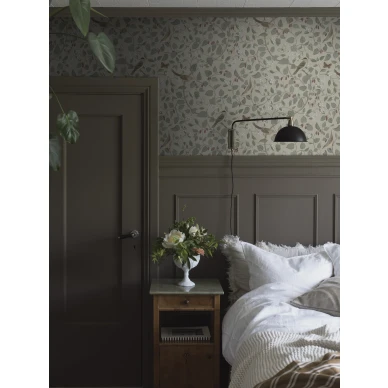 Sangfaglar beige lintutapetti makuuhuoneeseen Borastapeterilta 2056 image