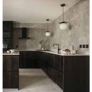 Monica yksivarinen beige kukkatapetti keittioon Sandbergilta S10131 image