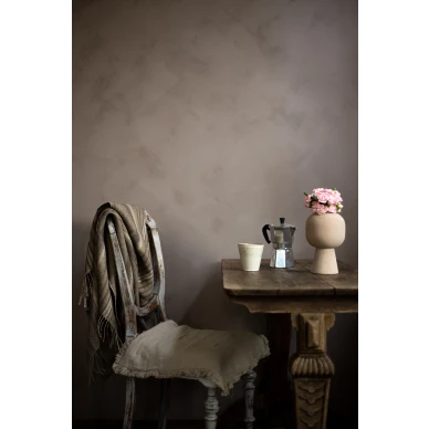 Ruskeasavyinen kalkkimaali islannista Kalklitir image