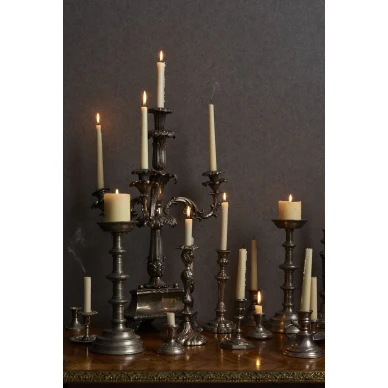 Olohuoneen tumma tapetti Cole et Sonilta Cordovan 106 4060 image