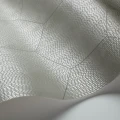 Hopeanvarinen geometrinen tapetti Cole et Sonilta Mineral 107 6030