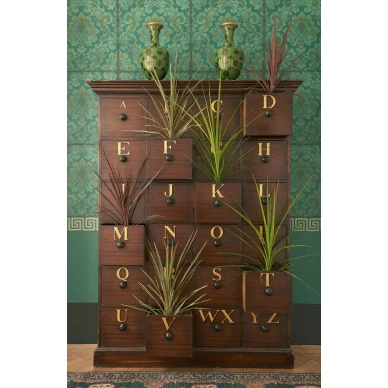 Olohuoneen tapetti Stravinsky vihrea ruudullinen medaljonkitapetti Cole et Sonilta 108 4016 image