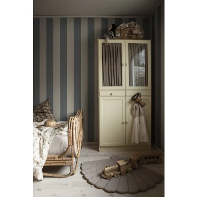 Lastenhuoneen raitatapetti Sandbergilta sinisellla levearaidalla Magnus S10105 image