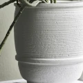 House Doctorin valkoinen betoniruukku Ground Planter 205426001