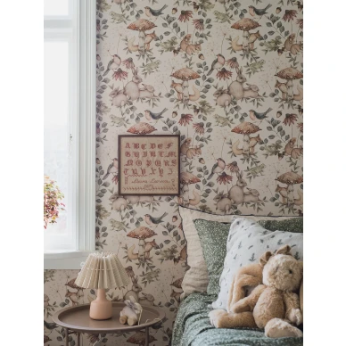 Satumainen lastentapetti metsaelaimilla Minou Borastapeterilta 7483 image