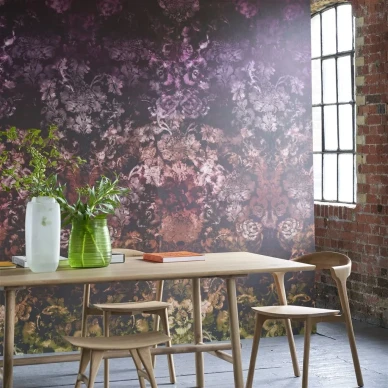 Designers Guild keittiotapetti kukkakuviolla Tarbana Damask image