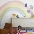 Varikas sateenkaaritapetti lastenhuoneeseen Rainbow Rebel Wallsilta R18291