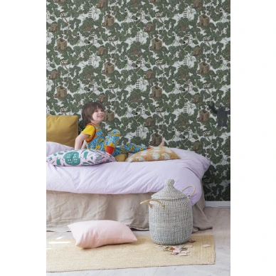 Rebel Wallsin vihrea puutapetti Treehouse R18014 image