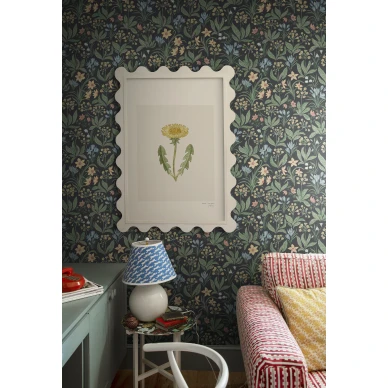 Musta kukkatapetti Sandbergilta Huset i Solen S10161 image