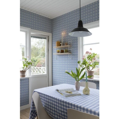 Sininen keittiotapetti Lyckan geometrisella kuviolla Sandbergilta S10150 image