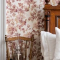 Vaaleanpunainen kukkatapetti Durolta 694 01 Britas hus