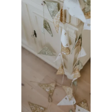 Lastenhuoneen kangasviirit Mrs Mighetolta image