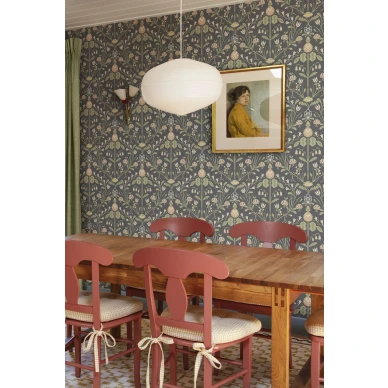 Keittion tapetti tummansinisella kukkakuviolla Till Carl Sandbergilta S10155 image