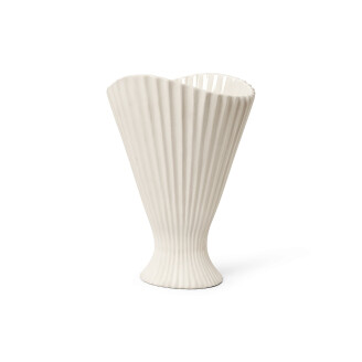 Valkoinen maljakko Fountain Vase 1104264792 Ferm Livingilta image