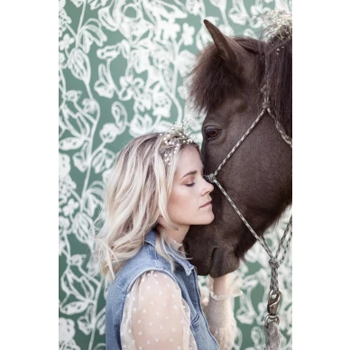 Suunnittelija Linnea Obergin ensimmainen tapetti Molnbar image