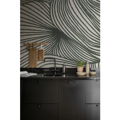 Vihrea keittiotapetti Rebel Wallsilta Opulence Lines R18598 image