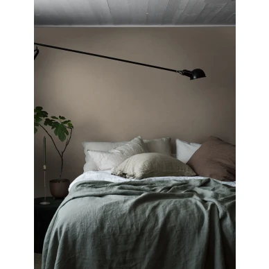 Yksivarinen tapetti makuuhuoneeseen Borastapeterilta Golden Linen 4317 image