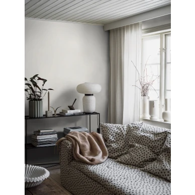 Yksivarinen valkoinen olohuoneen tapetti Borasilta White Linen 4303 image