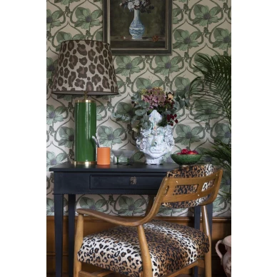 Mielikuvituksellinen kukkatapetti Monkan 1423 Lisa Bengtssonilta image