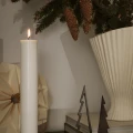 Kaunis valkoinen adventtikynttila Ferm Livingilta Pure Advent Candle