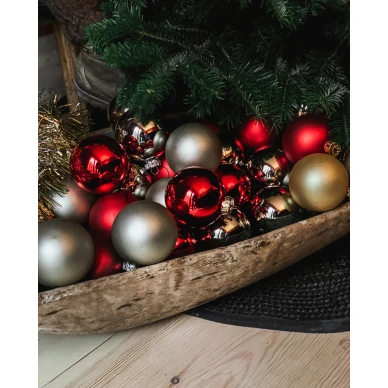 Joulutunnelma By Bensonin joulukuusenmatolla image