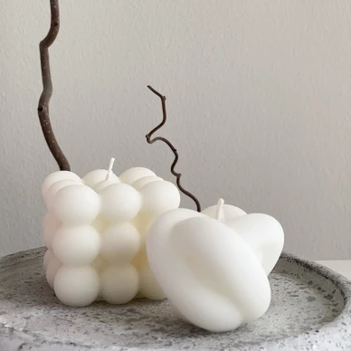 Bubbel ja Knut valkoiset kynttilat image