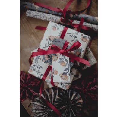 Kaunis lahja kortilla Mrs Mighettolta image