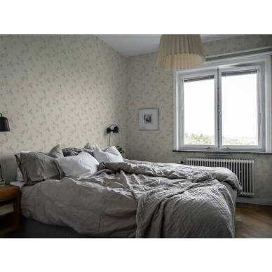 Kukkatapetti makuuhuoneeseen Kerstin Durolta 525 02 image