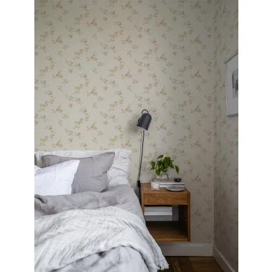 Makuuhuoneen beige kukkatapetti Durolta Kerstin 525 02 image