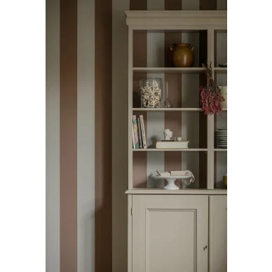 Klassinen raitatapetti Lineup 903 58 Ulricehamnin tapettitehtaalta image