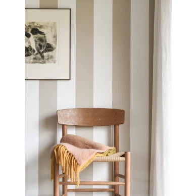 Raidallinen tapetti Lineup 903 42 Ulricehamnilta image