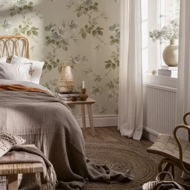 Makuuhuoneen kukkatapetti Kristina Mural Durolta 615 01 image