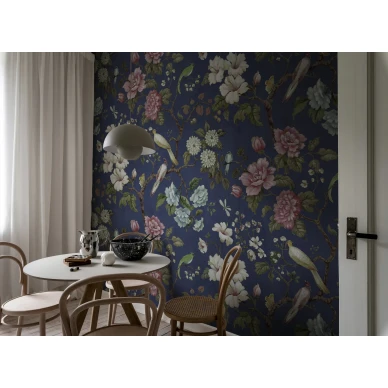 Keittion tapetti sinisella kukkakuviolla Grandiflora Rebel Wallsilta R19337 image