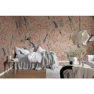 Makuuhuoneen roosa tapetti Songbirds Rebel Wallsilta R19248 image