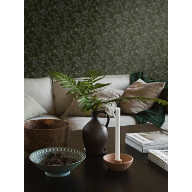 Vihrea olohuoneen tapetti Borastapeterilta Forest Berries 4715 image