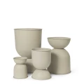 Beige kukkaruukku Hourglass Pot Ferm Livingilta