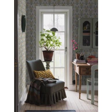 Olohuoneen klassinen kukkatapetti Sippor Borastapeterilta 4811 image