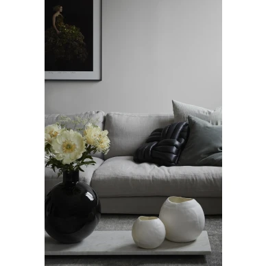 Olohuoneen harmaa tapetti Sten Sandbergilta S10313 image