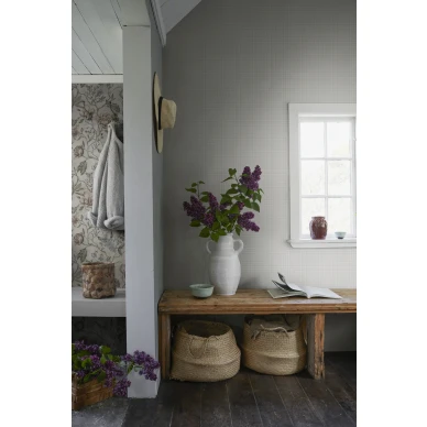 Eteisen harmaa ruudullinen tapetti Ruta Sandbergilta S10316 image