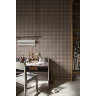 Ruskea ruudullinen tapetti lastenhuoneeseen Ruta Sandbergilta S10320 image