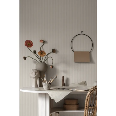 Keittion beige raidallinen tapetti Rand Sandbergilta S10288 image