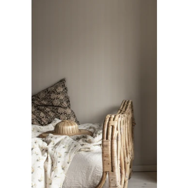 Makuuhuoneen ruskea raidallinen tapetti Rand Sandbergilta S10289 image