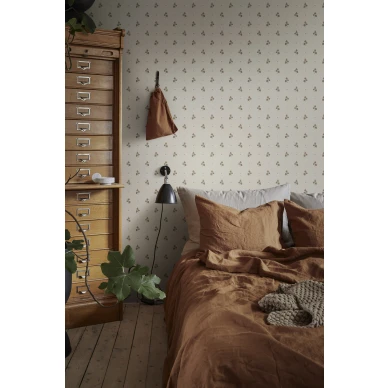 Makuuhuoneen kukkatapetti Mimi Sandbergilta S10268 image