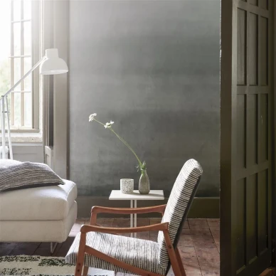 Olohuoneen harmaa ombre tapetti Designers Guildilta Shoshi PDG1163 04 image