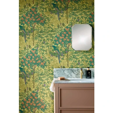 Kylpyhuoneen keltainen lintutapetti 1838 Wallcoveringsilta Macaw 2311 167 03 image