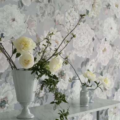 Harmaa romanttinen kukkatapetti Fleur Blanche Designers Guildilta PDG1172 02 image
