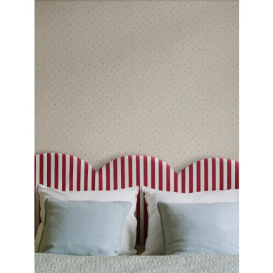 7780 PetiteCherie Roomshot 2 image