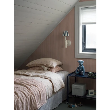 8176 Sam Bedroom Roomshot image